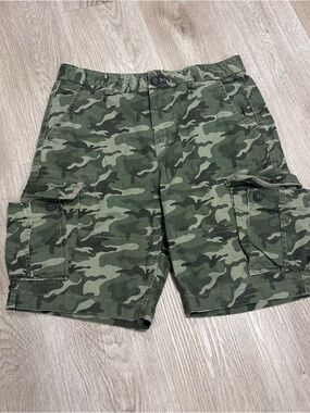 Aeropostale Mens Camo Cargo Shorts Size 32 Y2K